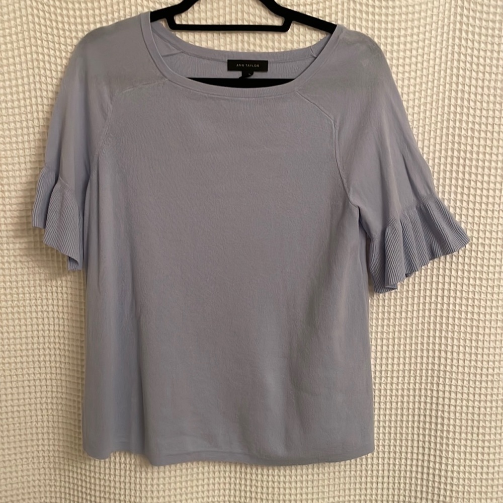 Ann Taylor size Medium flutter short sleeve sweater